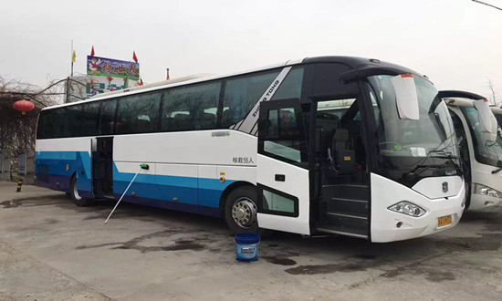 大巴車(chē)租賃